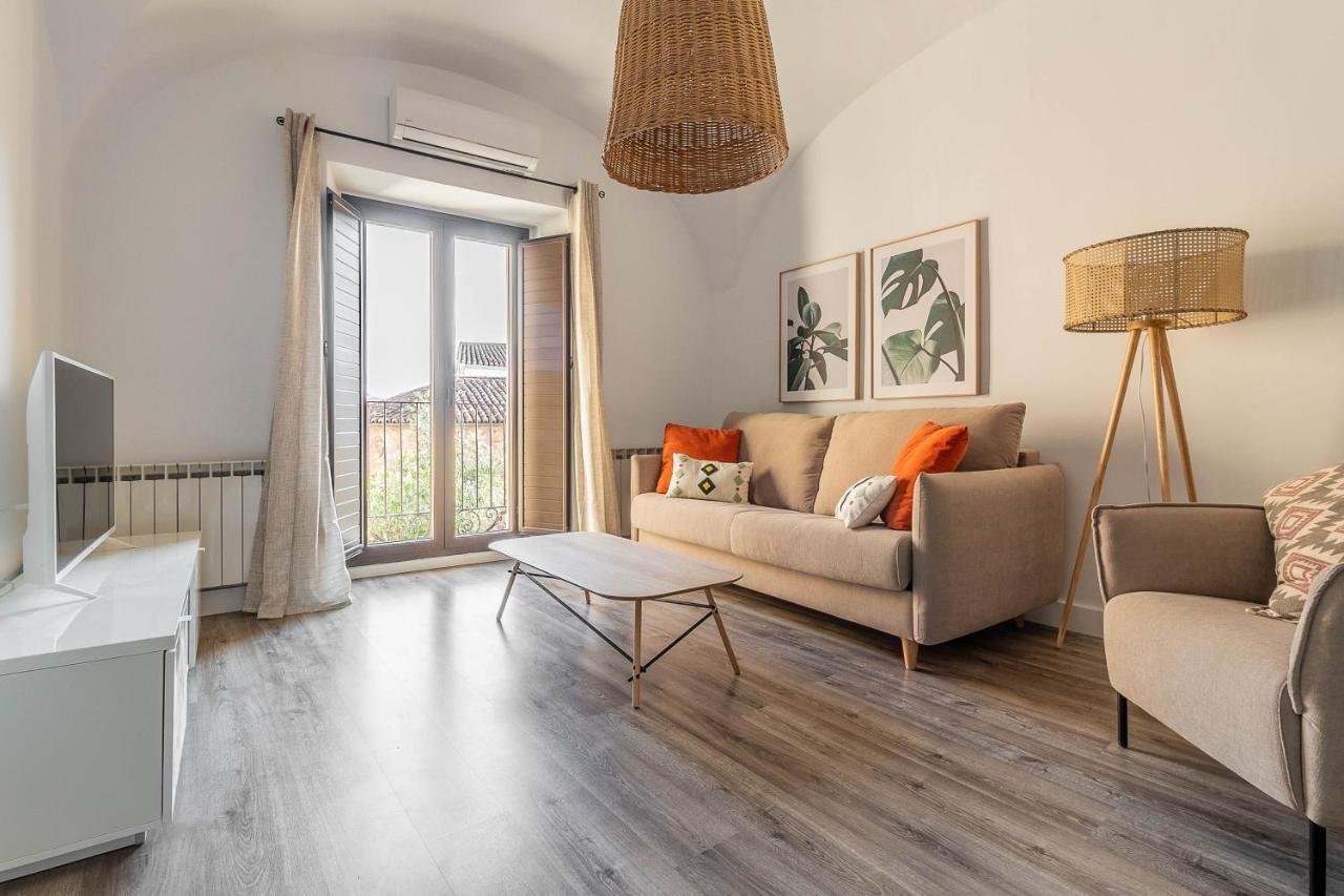 Apartamentos El Patio Plaza Santa Clara Caces Eksteriør bilde