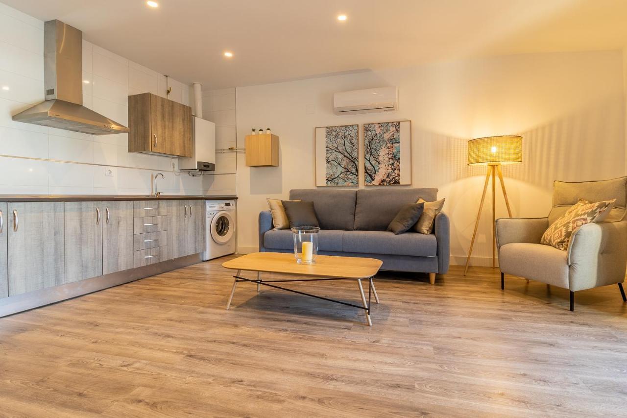 Apartamentos El Patio Plaza Santa Clara Caces Eksteriør bilde